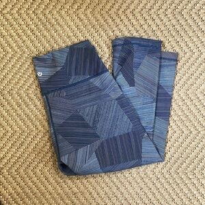 Lululemon Athletica Blue Patterned Capris